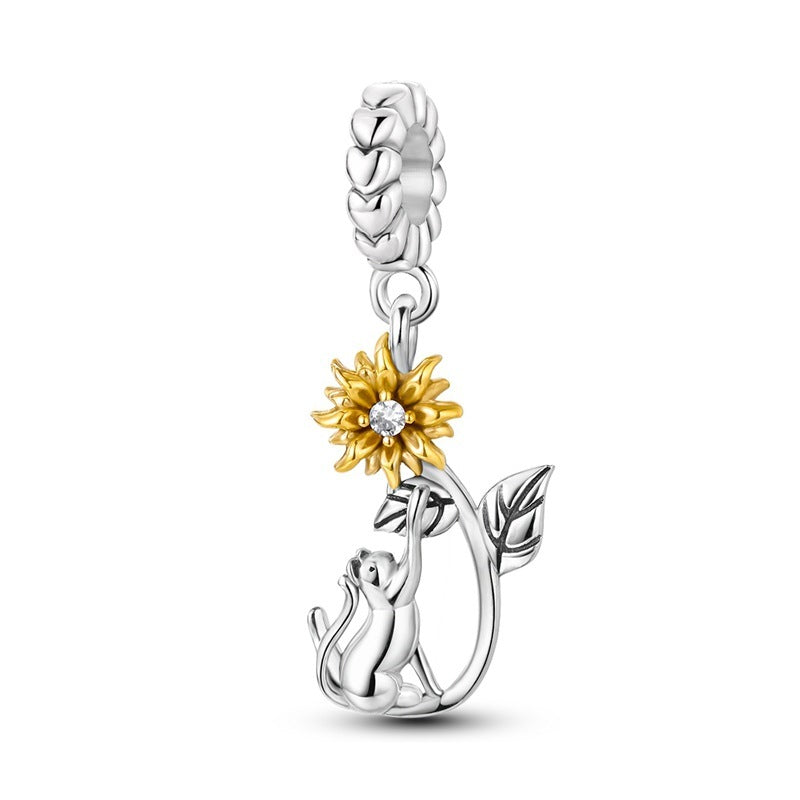 Lot of bracelet charms