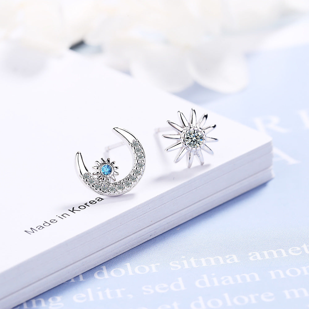 Star Moon Stud Earrings Women's Temperament Earrings Asymmetric
