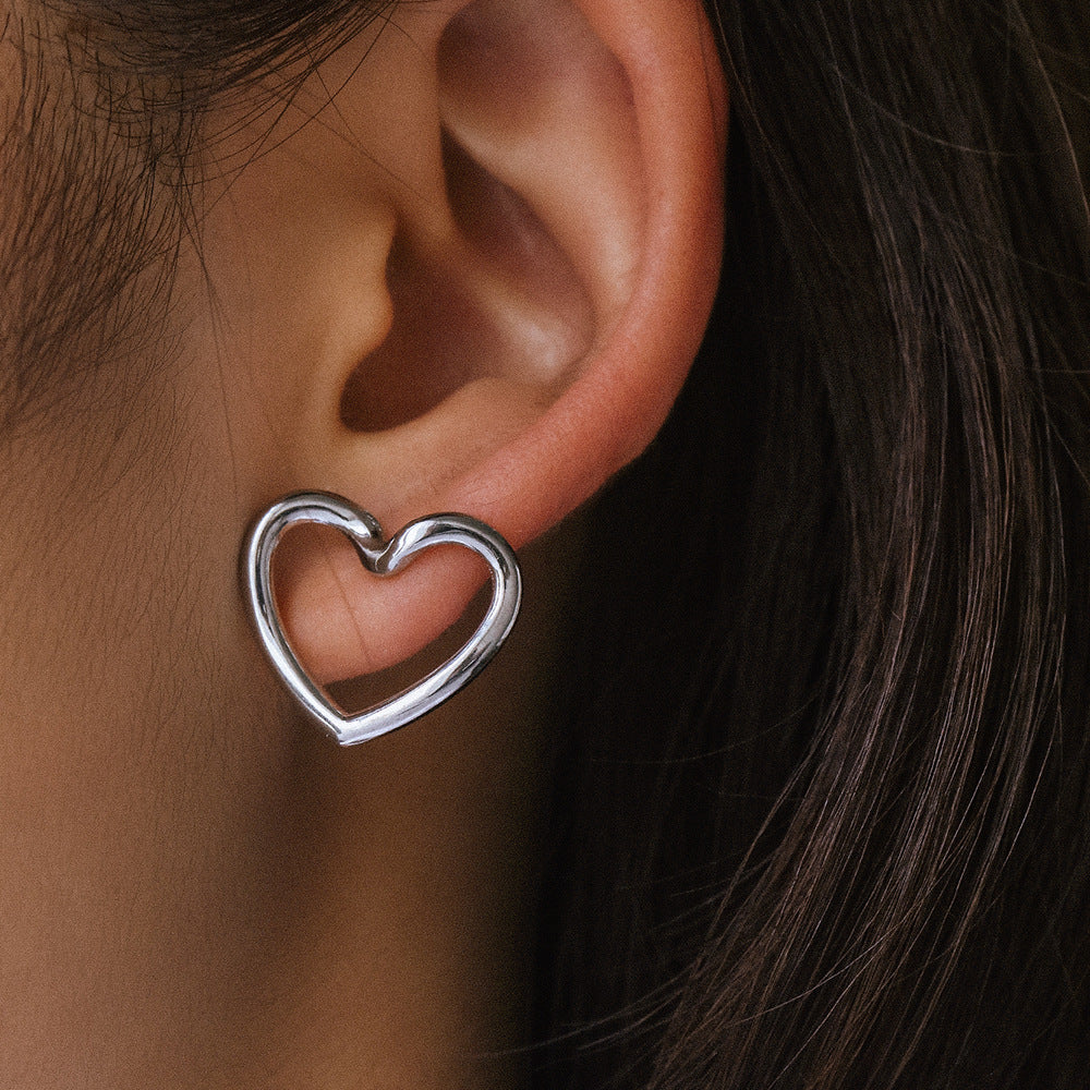 Heart-Shaped stud earrings